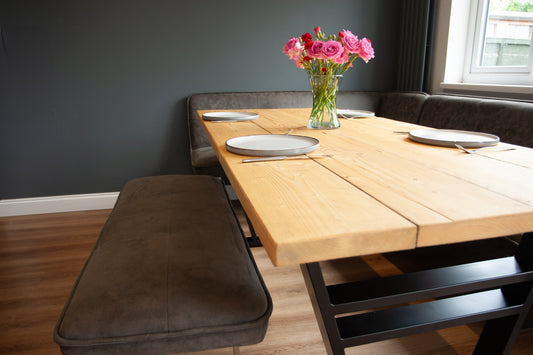 Dining table made in devon.  Here at TrampWorks we produce our own products.  All our metal table legs are designed and fabricated by us here in Dawlish, Devon